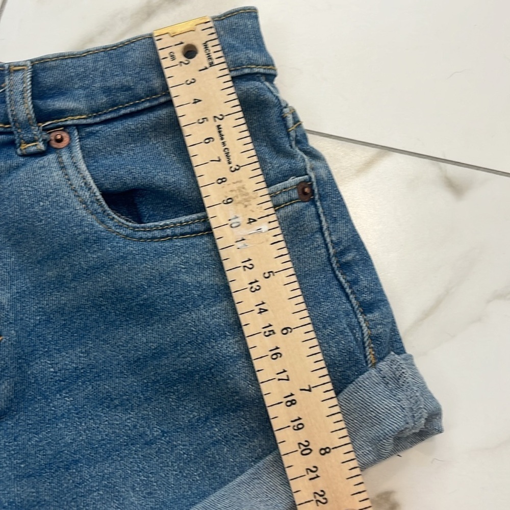 Levi’s youth Blue Denim Shorts - Picture 2 of 8